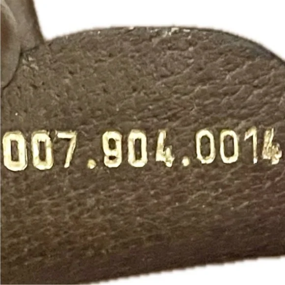 Gucci Micro GG Supreme Vintage Bag - Picture 4 of 11